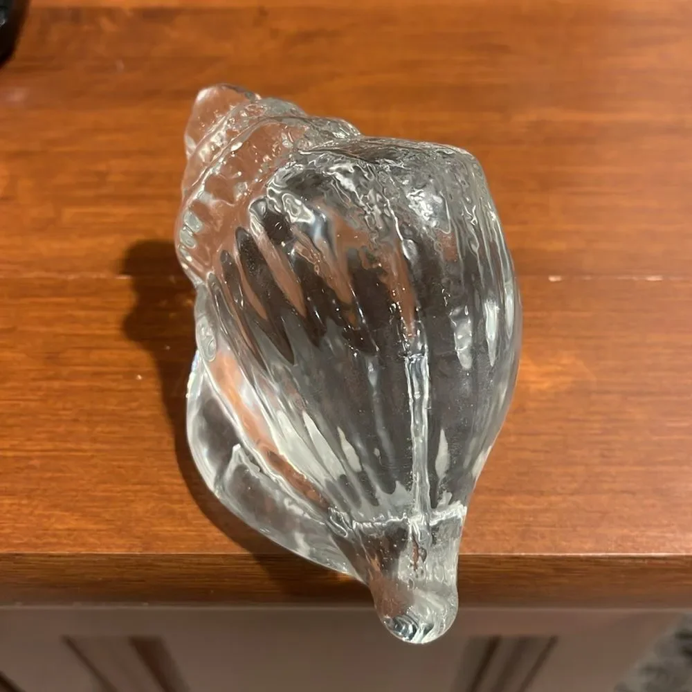 Clear art glass shell